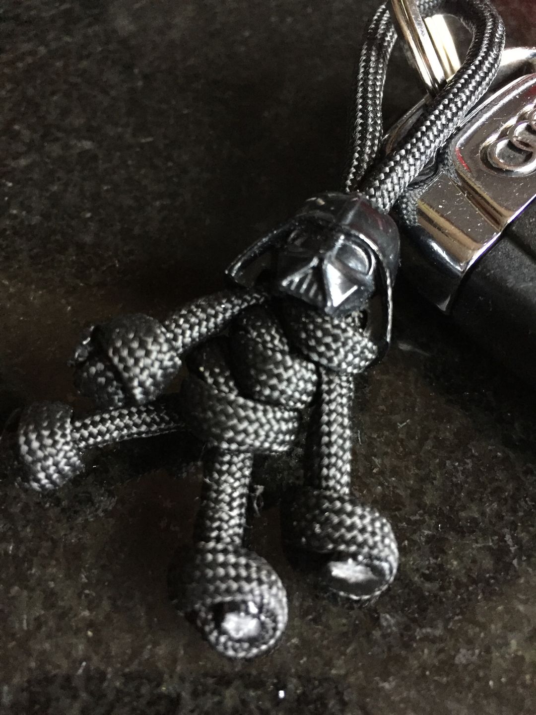 Customer photo review of Darth Vader Paracord Buddy Keychain