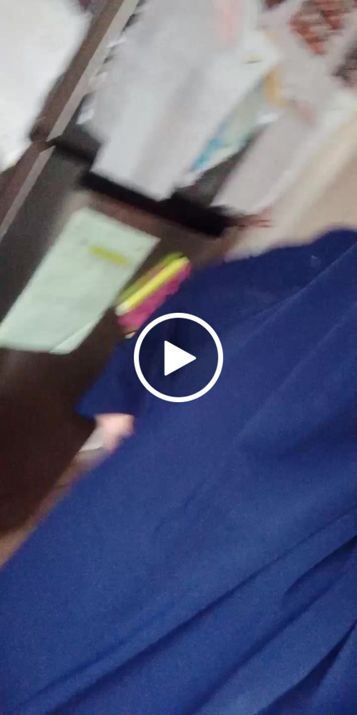Customer video review of Maryam Navy Jilbab