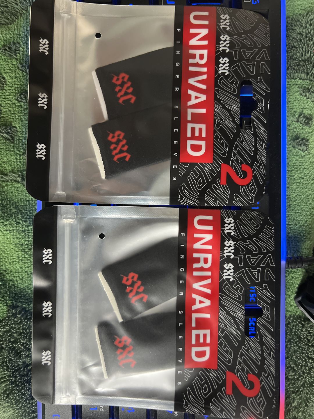 Customer photo review of NEW "UNRIVALED 2.0" Finger Sleeves Three Pack