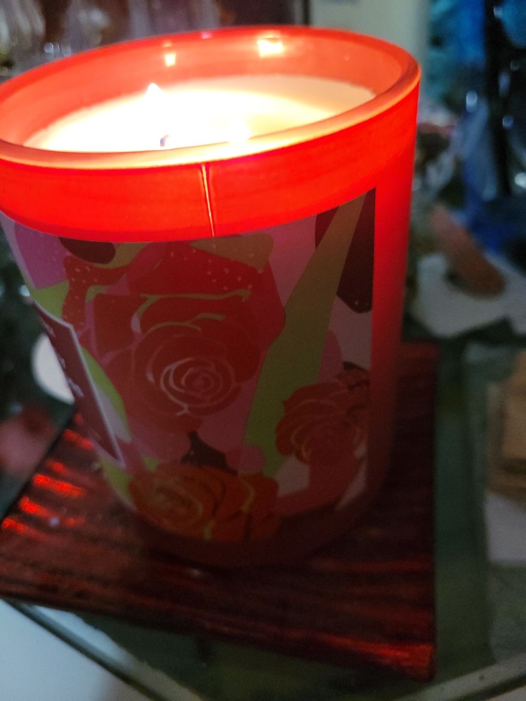 Customer photo review of Freshly Cut Roses (Candle)