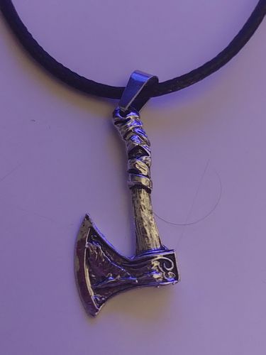 Customer photo review of Ulfheðnar Viking Wolf Axe Necklace
