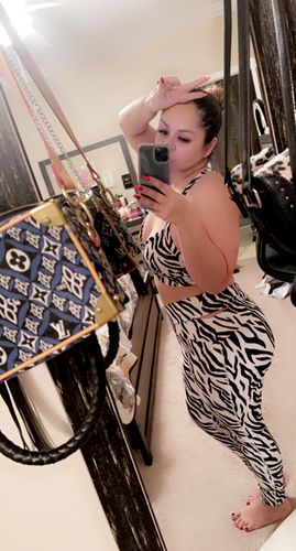 Customer photo review of High-Rise Crossover Front Leggings - Zebra