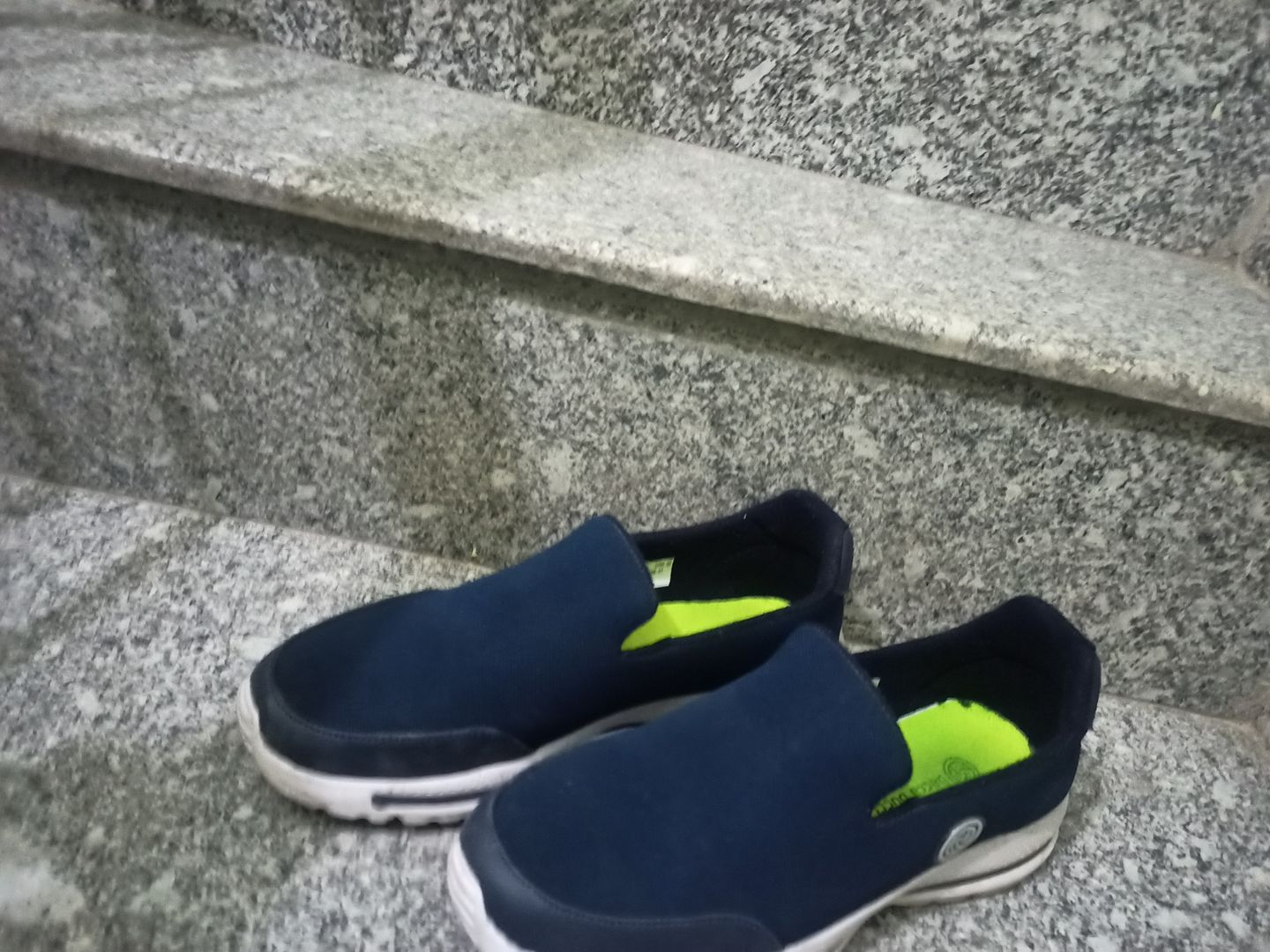 Customer photo review of Bacca Bucci Men's Comfortable Lightweight Walking Shoes