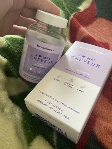 Customer photo review of Gummies pousse cheveux 1 mois