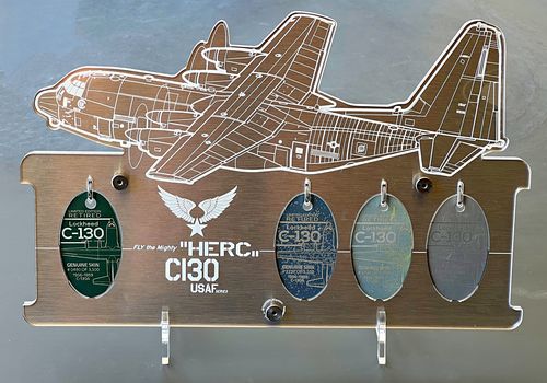Customer photo review of ©TAGDISPLAYsystem TDS4 HERCULES C130 frame for your Planetags®