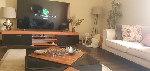 Customer photo review of ترابيزة تليفزيون 35×180سم - GA29