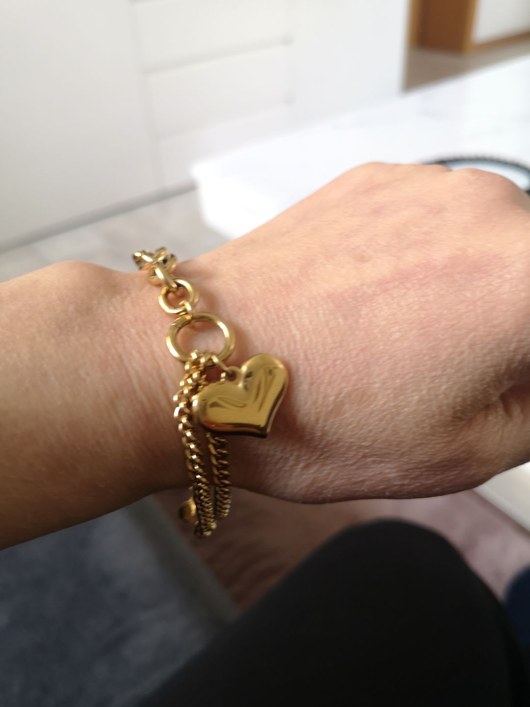 Customer photo review of Chunky Heart Armband | 18K vergoldet