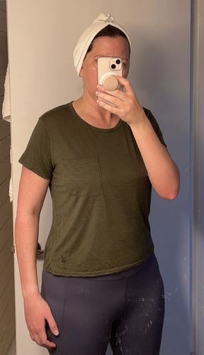 Customer photo review of Women's Merino Tencel Pocket Short Sleeve Tee