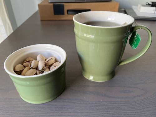 Customer photo review of Ceramic Coffee Mug Cup with Handle Set of 6 - 16 Oz New Day