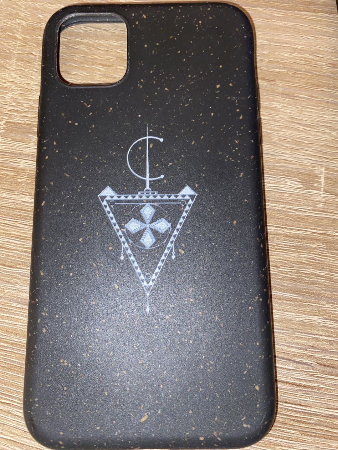 Customer photo review of Coque Afzim/Tiseghnest pour iPhone - 100% biodégradable