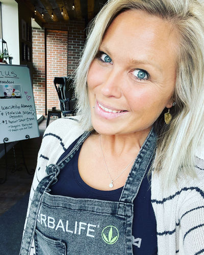 Customer photo review of Black Acid Washed Denim Apron