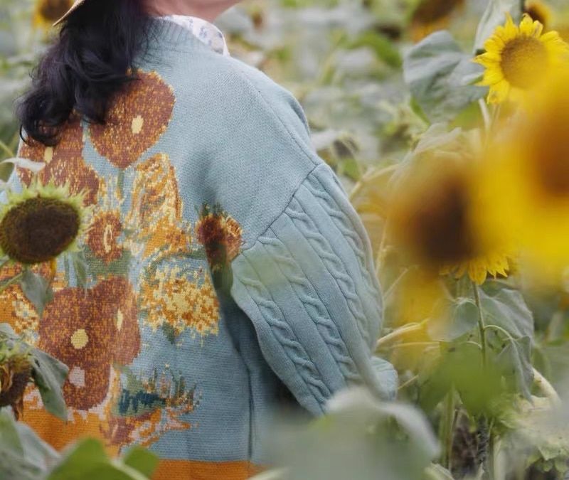 Customer photo review of Van Gogh Vintage Cardigan Knit Sweater