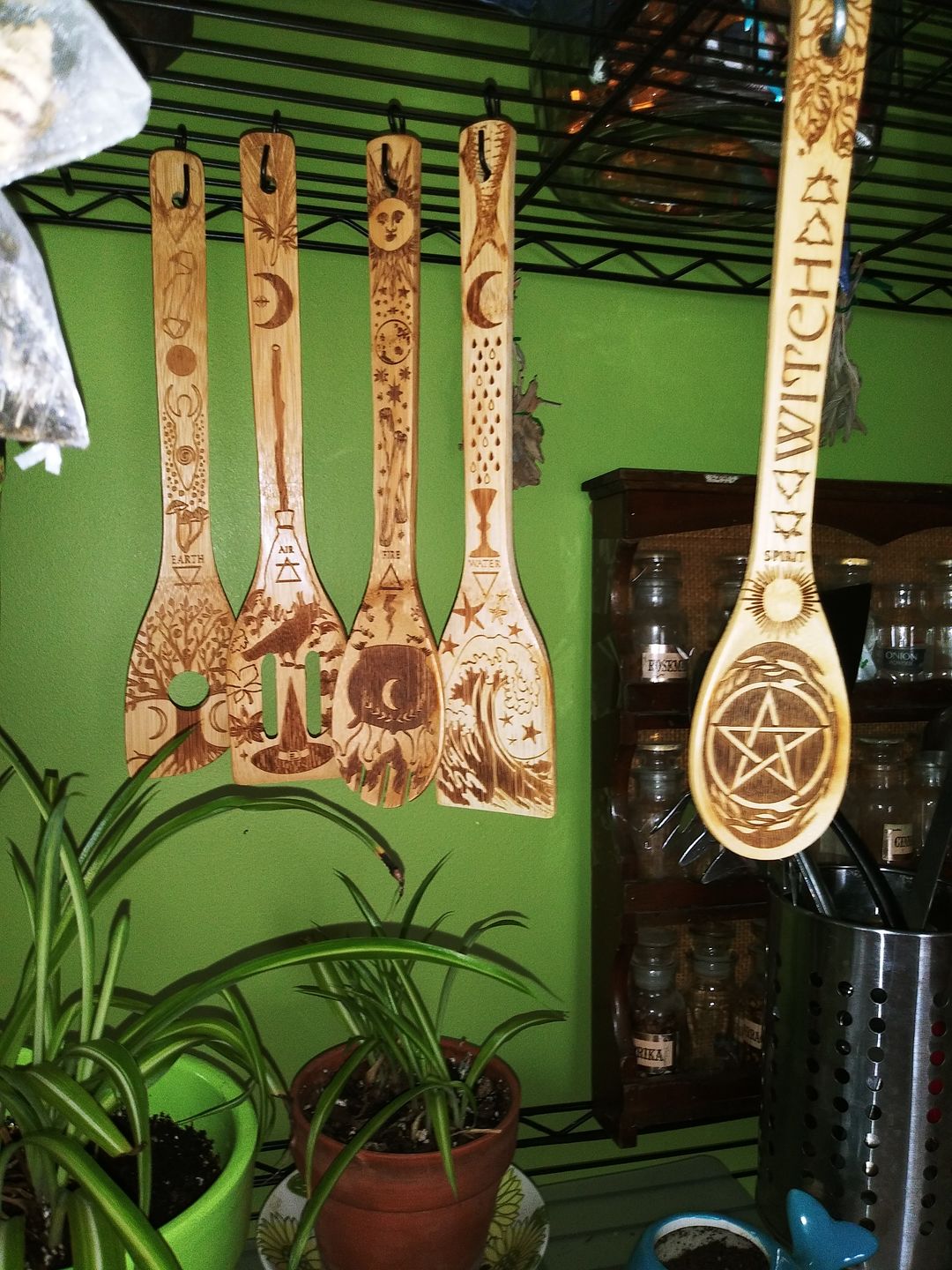 Customer photo review of The 5 Elements Bamboo Large Kitchen Utensils Set
