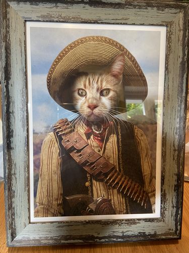 Customer photo review of The King - Custom Vintage Pet Portrait