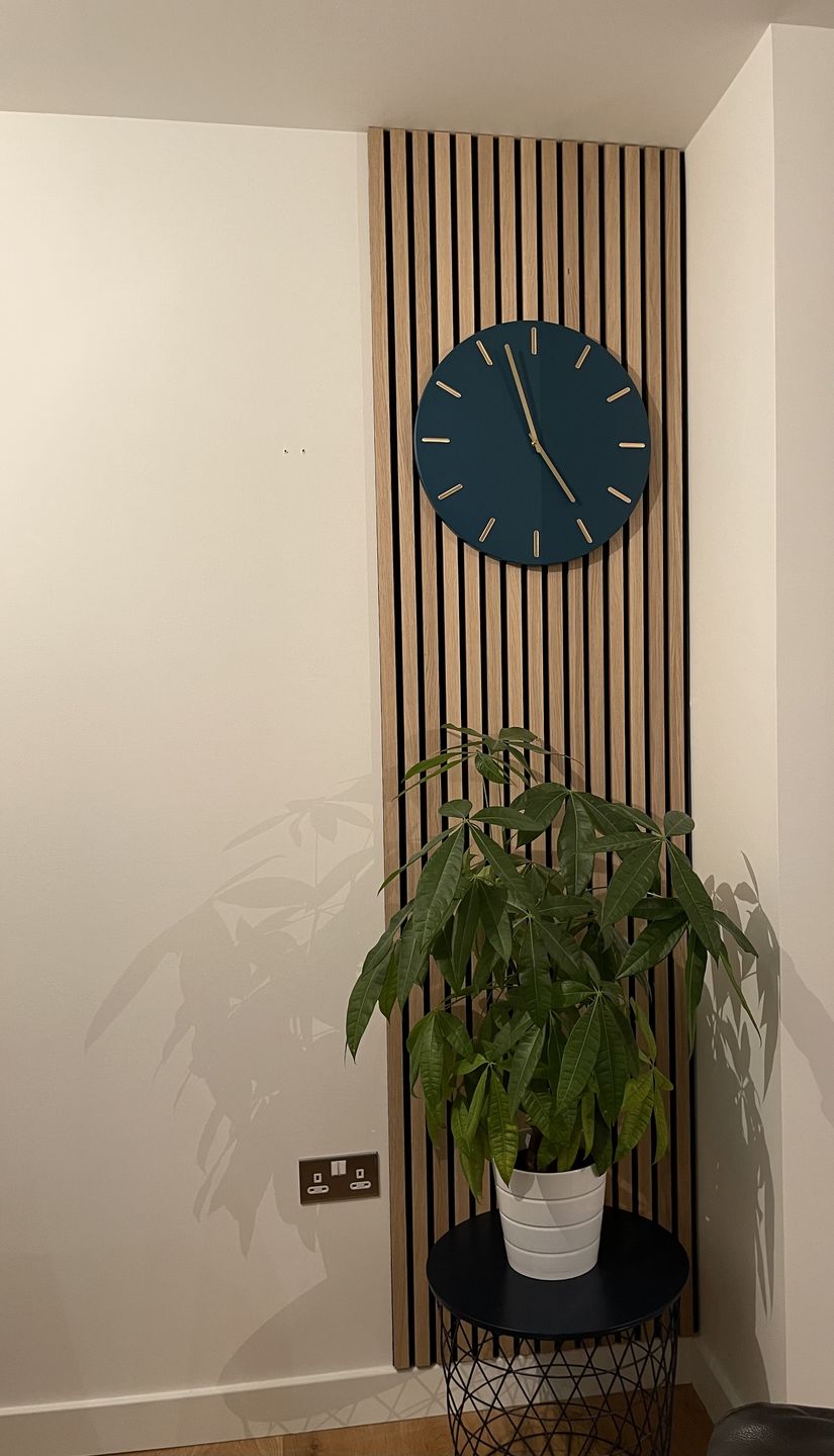 Customer photo review of SlatWall Natural Oak Sample