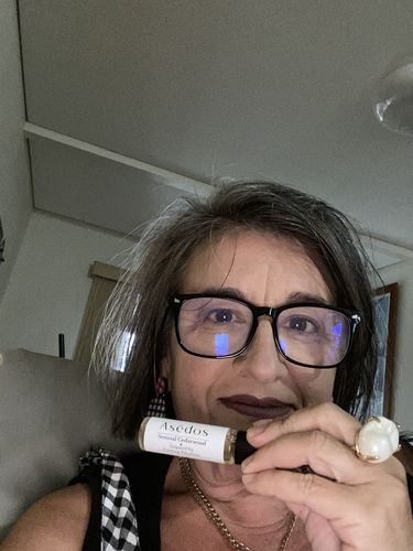 Customer photo review of WOODY MUSK PERFUME OIL