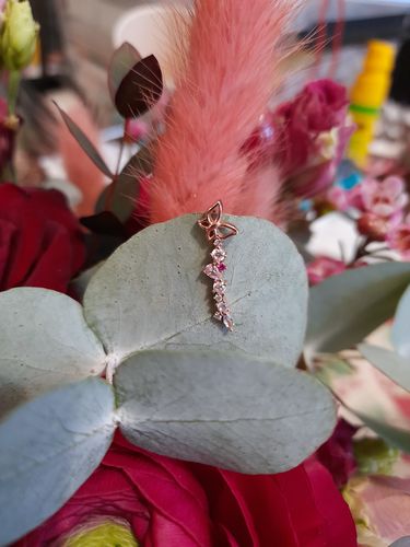 Customer photo review of Boucles d'oreilles Alice