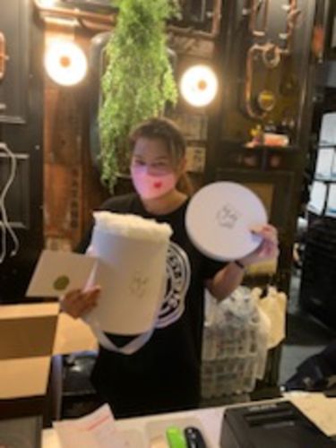 Customer photo review of Round Rose Box- White Roses