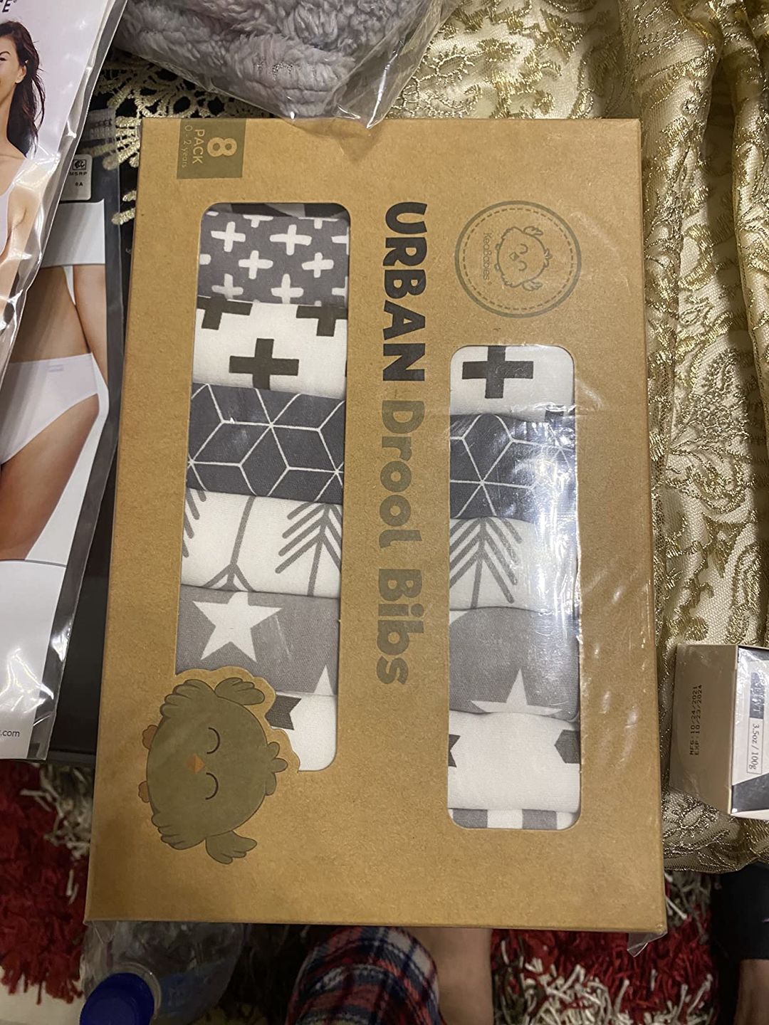 Customer photo review of 8-Pack URBAN Drool Bibs