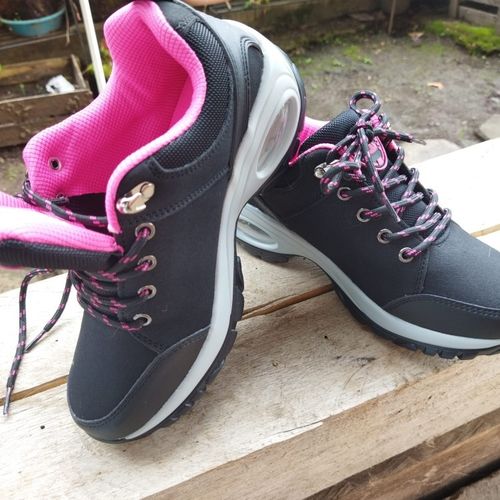 Customer photo review of Chaussures de marche Tendances