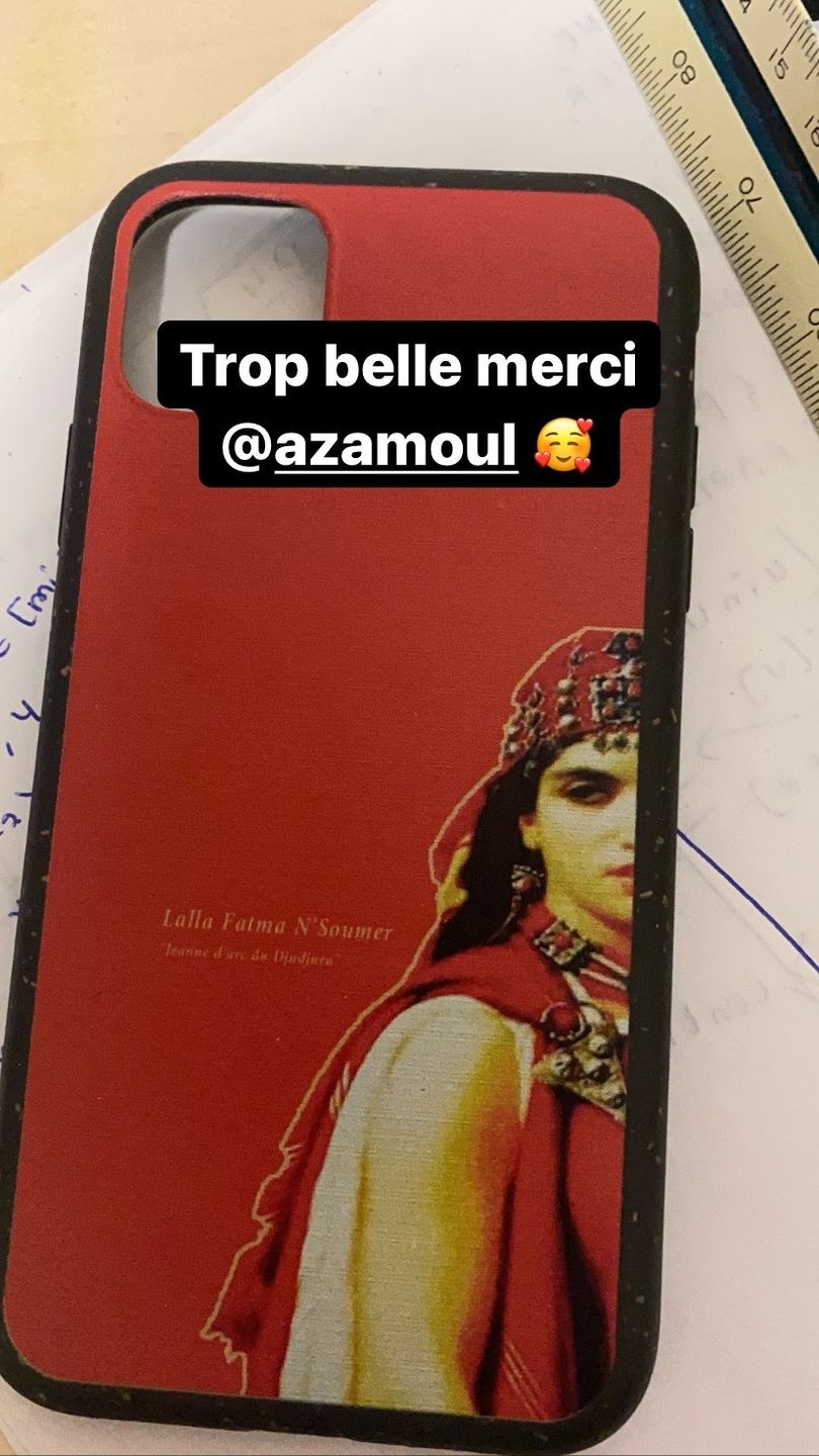 Customer photo review of Coque iPhone Lalla Fatma Nsoumer  - 100% Biodégradable