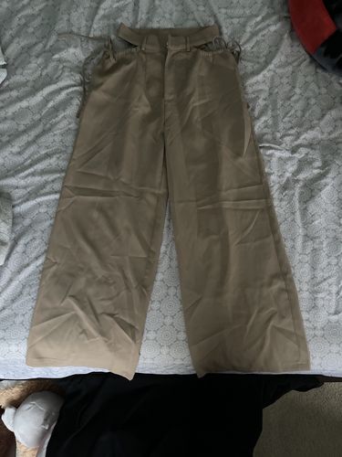Customer photo review of High waisted hollow out pant