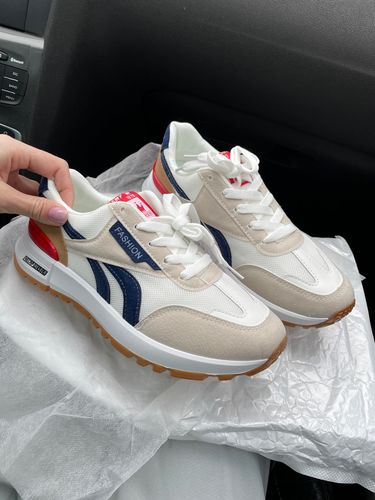 Customer photo review of Baskets de Sport décontractées pour femmes