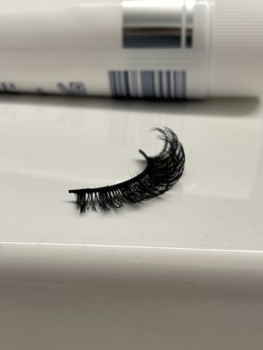 Customer photo review of Full Volume Lashes