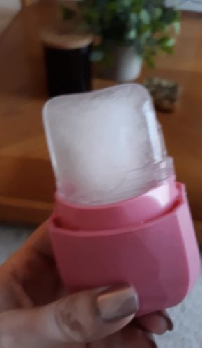 Customer photo review of Vespani Ice Roller