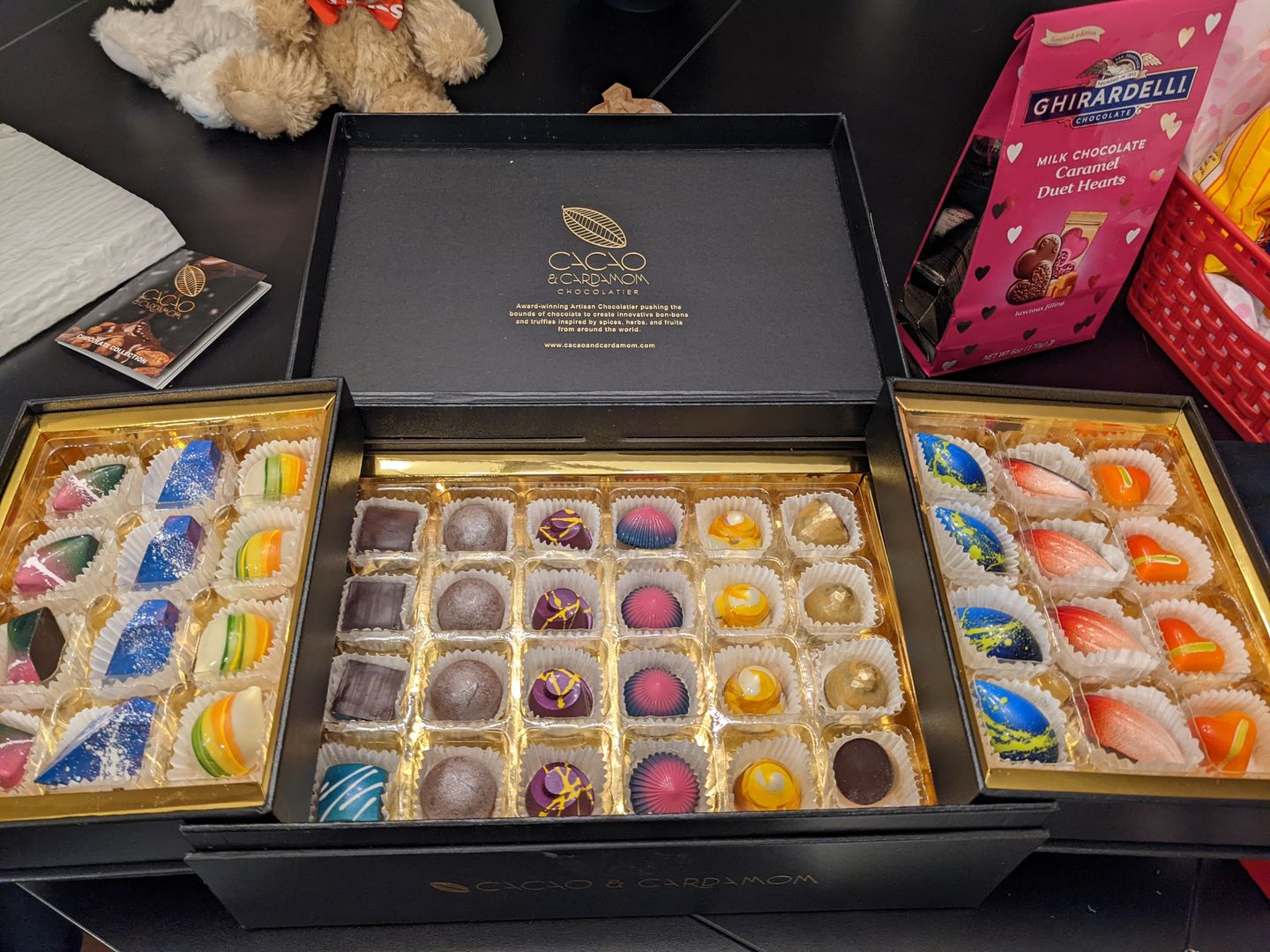 Customer photo review of Deluxe Gift Box 48 Pieces