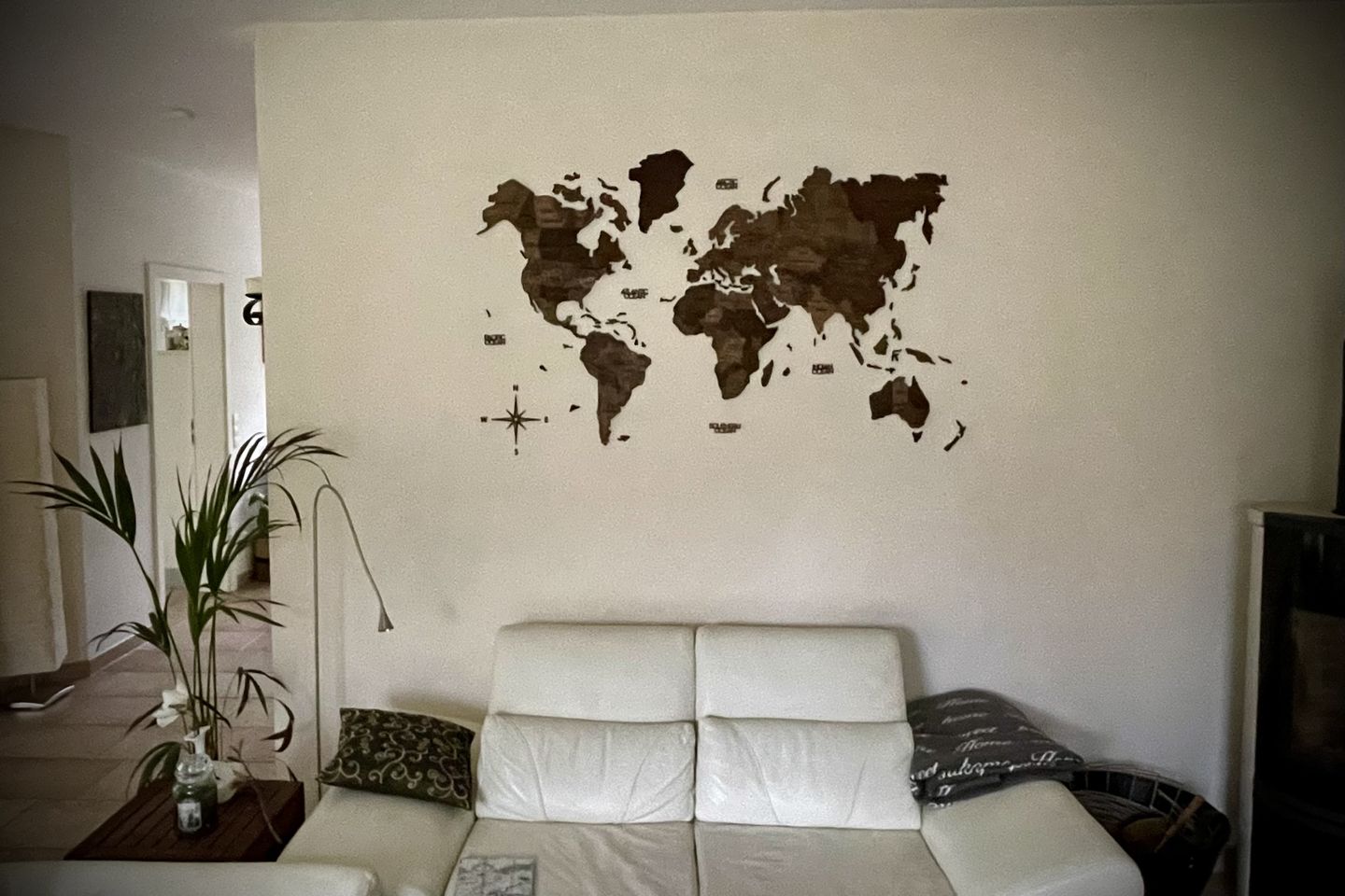 Customer photo review of Mappa del Mondo 3D in Legno Noce Scuro