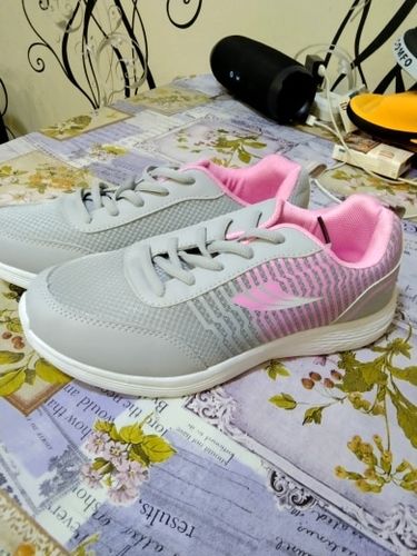 Customer photo review of Chaussures de marche décontractées