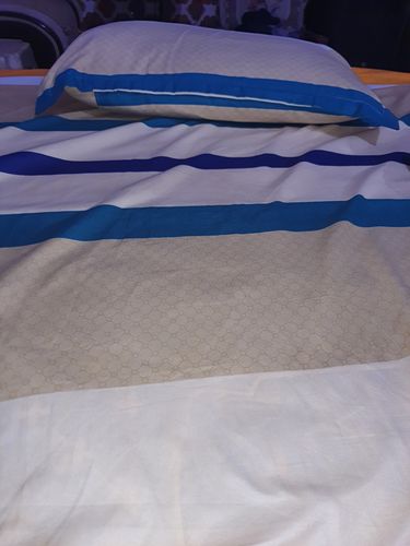 Customer photo review of Elastic Bedsheet, King Size