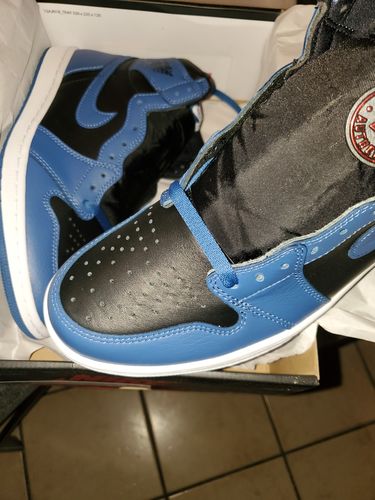 Customer photo review of Jordan 1 Marina Blue Early Pairs