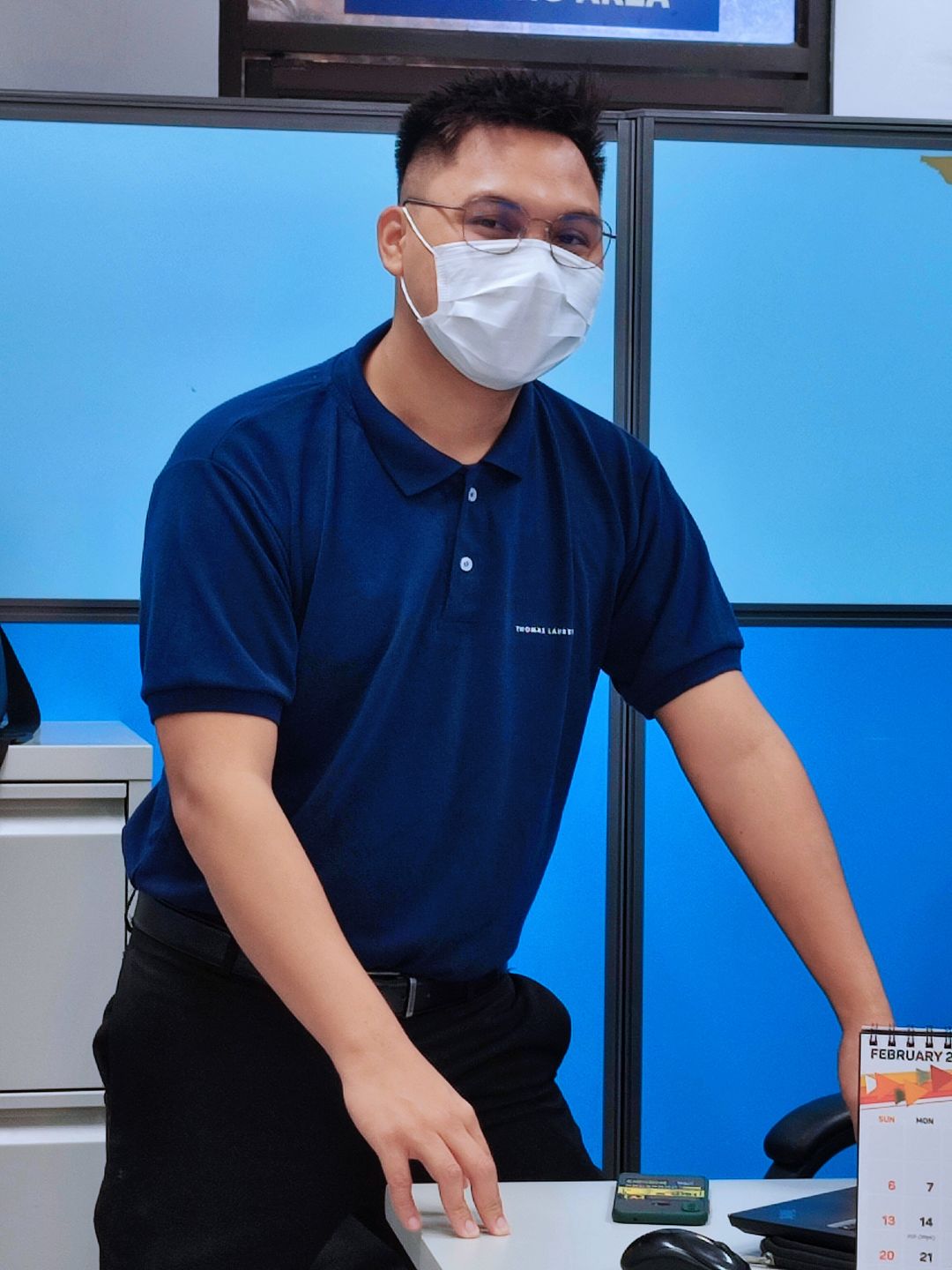 Customer photo review of Men's Thomas Laureti Navy Blue Polo Shirt