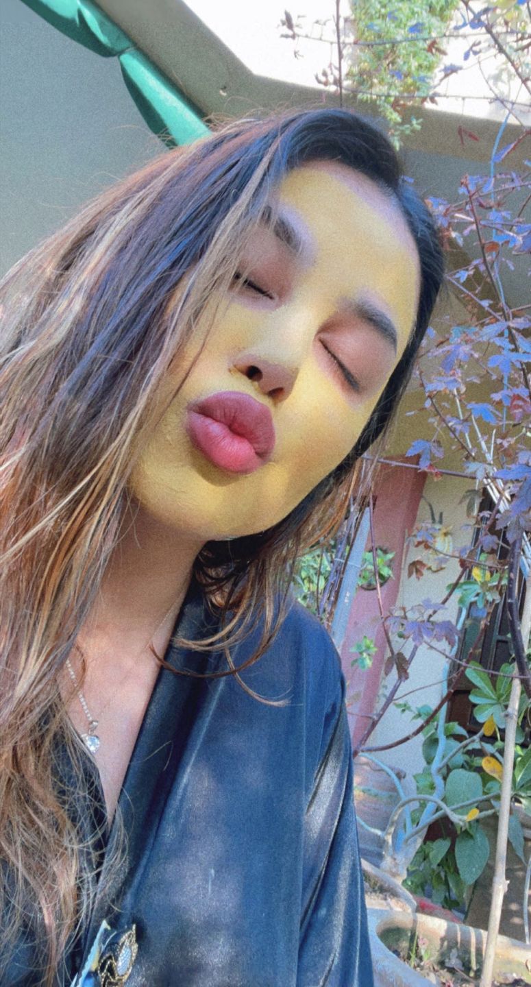 Customer photo review of Golden Glow Mask