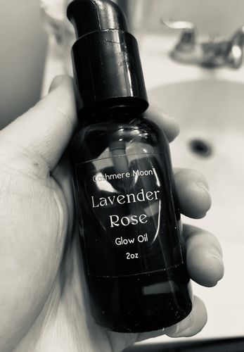 Customer photo review of Lavender Rose Glow Oil