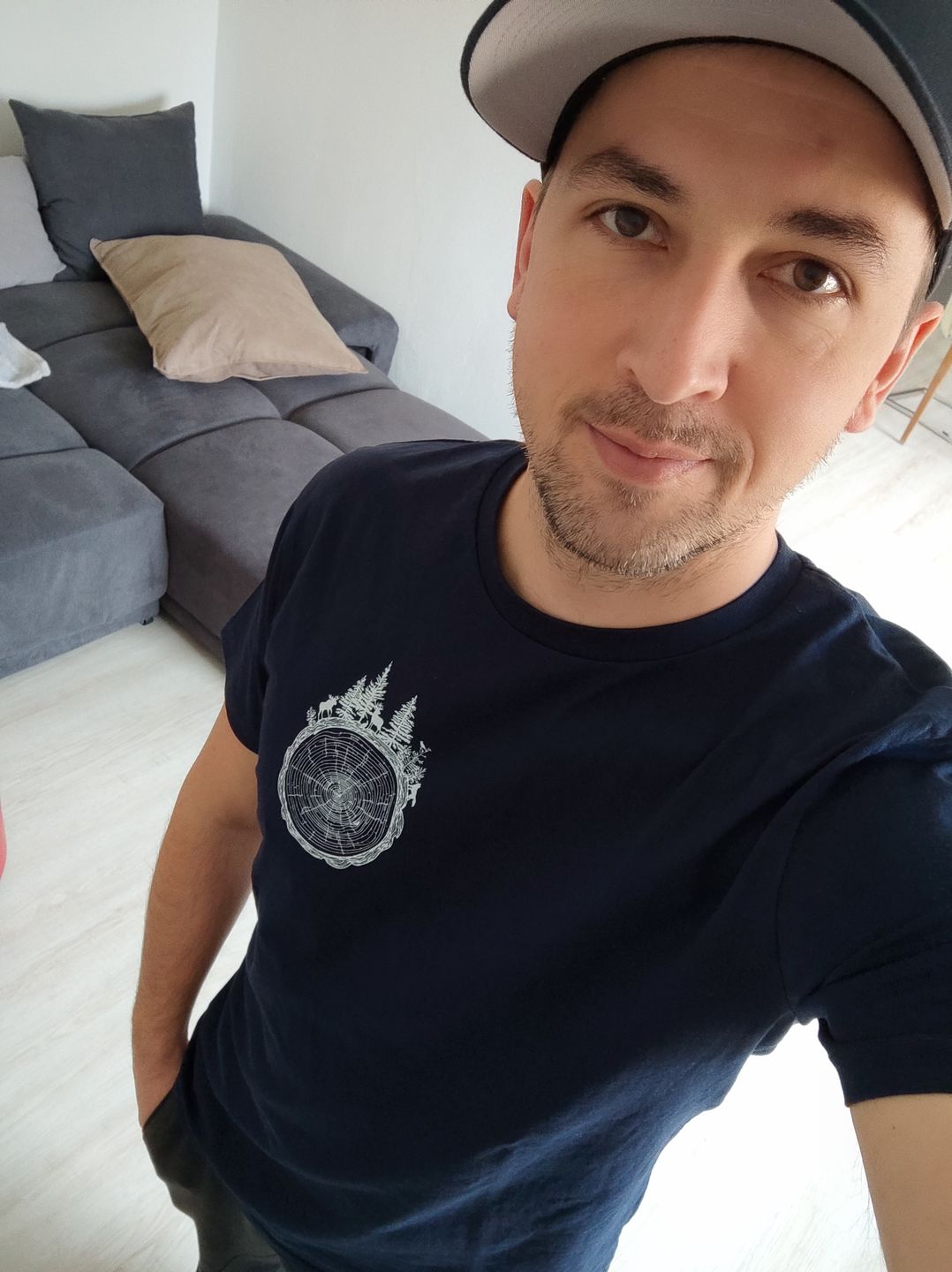 Customer photo review of Wald auf Baumquerschnitt  - Herren Premium Organic Shirt