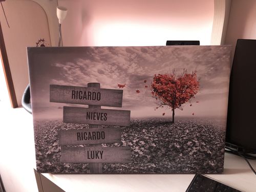 Customer photo review of Lienzo Árbol Corazón con Nombres Personalizados