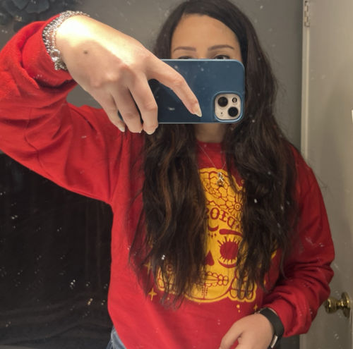 Customer photo review of Eterna Diosa Sweatshirt