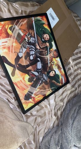 Customer photo review of Le Cadre Attaque des Titans Personnalisé