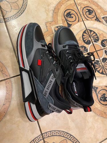 Customer photo review of Chaussures de marche légère et confortables