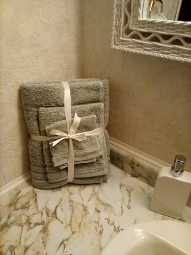 Customer photo review of Edged Terry Towels (3-Piece Set)