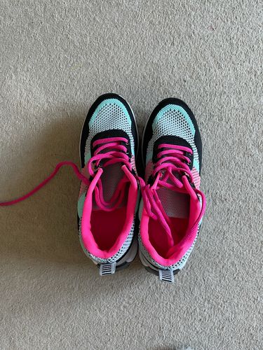 Customer photo review of Chaussures Orthopédiques en maille pour femme