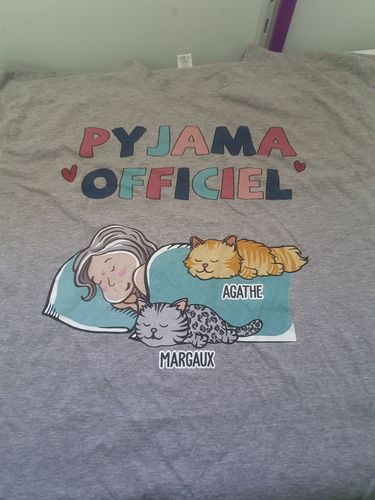 Customer photo review of T-shirt Personnalisé - La Vie N‘Est Pas Parfaite Mais C’est Pas Grave