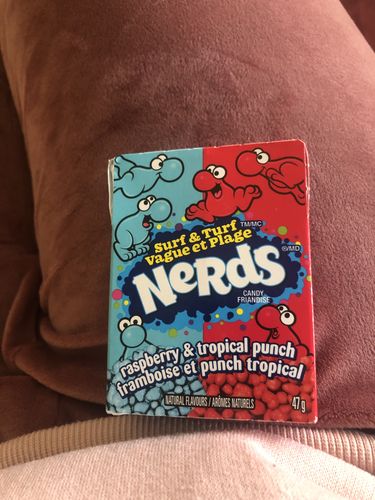 Customer photo review of Nerds Surf & Turf Raspberry & Tropical Punch - 1.65oz (47g)