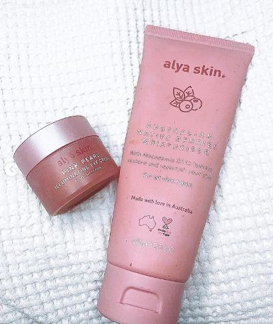 Customer photo review of Pink Pearl Illuminating Eye Cream