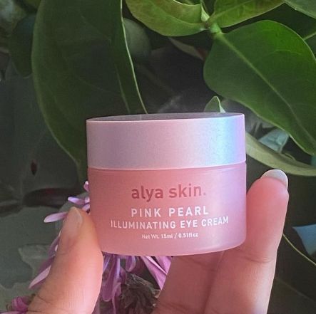 Customer photo review of Pink Pearl Illuminating Eye Cream