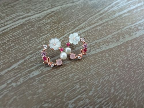 Customer photo review of Boucles d'oreilles Lila