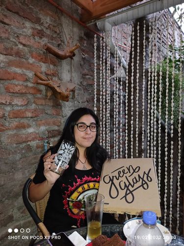 Customer photo review of Vaso Feminista Girl Power Juego de 6 Vasos